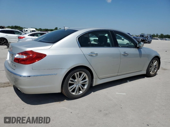2012 Hyundai Genesis 3.8L z VIN KMHGC4DD0CU151018, wystawiony jako Copart lot #54305525 z przebiegiem 117 987 mil mil oraz Szkoda całkowita • Salvage title. Historia ofert i sprzedaży dostępna na DreamBid. Obrazek 3.