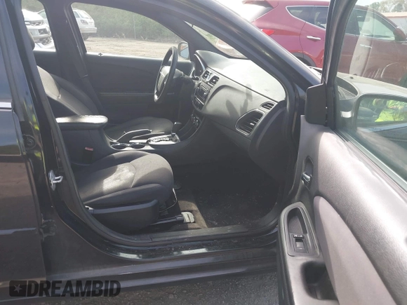 2013 Chrysler 200 LX with VIN 1C3CCBAB7DN568548, listed as a IAAI auction lot 41922392 with 173,255 mi miles. Bid and sale history available at carsss.com. Image 5.