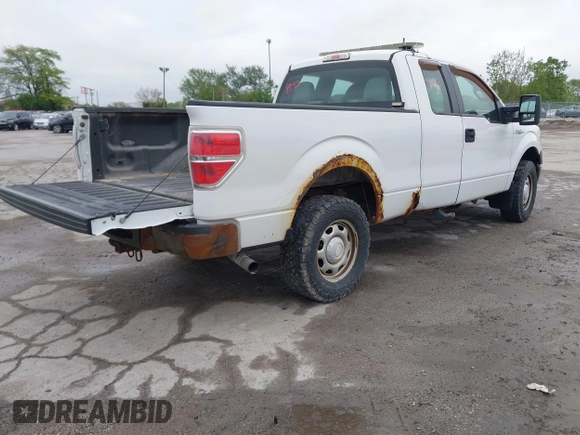 2013 Ford F-150 XL с VIN 1FTFX1EF3DKE62894, выставлен на аукционе IAAI как лот 42248853 с пробегом 233 743 миль миль и . История ставок и продаж доступна на DreamBid. Изображение 4.