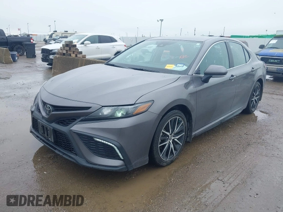 2023 Toyota Camry SE z VIN 4T1T11AK0PU084934, wystawiony jako IAAI lot #41962805 z przebiegiem 39 395 mil mil oraz . Historia ofert i sprzedaży dostępna na DreamBid. Obrazek 17.