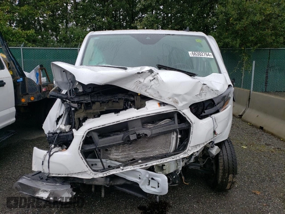 2023 Ford Transit Passenger XL with VIN 1FBAX9Y81PKC05893, listed as a Copart auction lot 66302764 with 4,084 mi miles and Salvage Title. Bid and sale history available at DreamBid. Image 5.