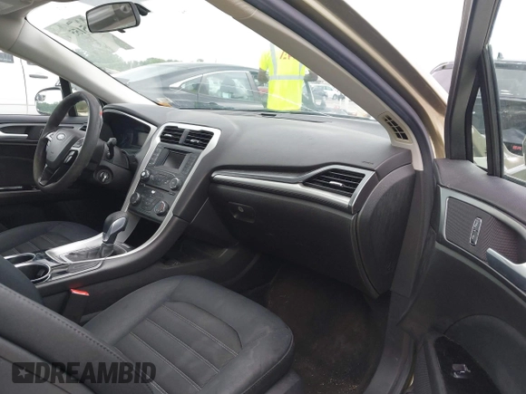 2013 Ford Fusion SE with VIN 3FA6P0H78DR179570, listed as a IAAI auction lot 42515541 with 164,475 mi miles and . Bid and sale history available at DreamBid. Image 5.
