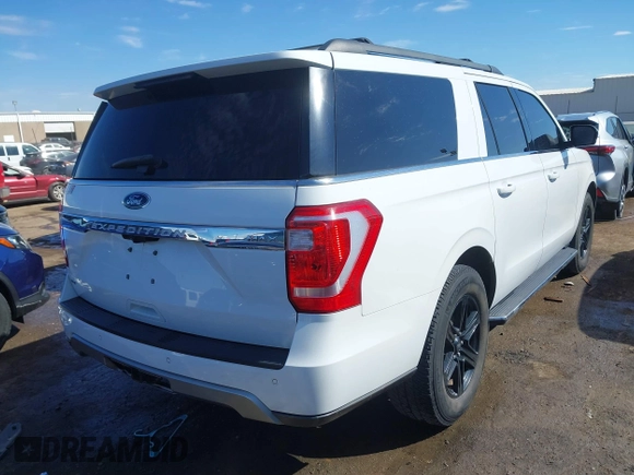 2018 Ford Expedition Max XLT with VIN 1FMJK1JT8JEA40906, listed as a IAAI auction lot 41657433 with 151,364 mi miles and . Bid and sale history available at DreamBid. Image 4.