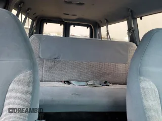 1995 Ford Econoline Cargo z VIN 1FBHE31H4SHA93723, wystawiony jako Copart lot #56571395 z przebiegiem 204 856 mil mil oraz Szkoda całkowita • Salvage title. Historia ofert i sprzedaży dostępna na DreamBid. Obrazek 10.