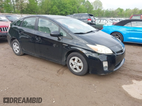 2010 Toyota Prius II with VIN JTDKN3DU0A5111063, listed as a IAAI auction lot 42098067 with 268,707 mi miles. Bid and sale history available at carsss.com. Image 1.