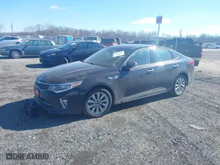 2018 Kia Optima LX with VIN 5XXGT4L30JG188067, listed as a IAAI auction lot 41618951 with NaN miles. Bid and sale history available at carsss.com. Image 17.