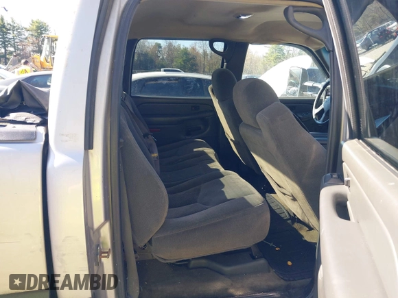2005 Chevrolet Silverado 1500 LT with VIN 2GCEK13T751216564, listed as a IAAI auction lot 42141599 with 234,810 mi miles and . Bid and sale history available at DreamBid. Image 8.