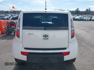 2011 Kia Soul + with VIN KNDJT2A23B7267442, listed as a IAAI auction lot 41671119 with 123,577 mi miles. Bid and sale history available at carsss.com. Image 16.