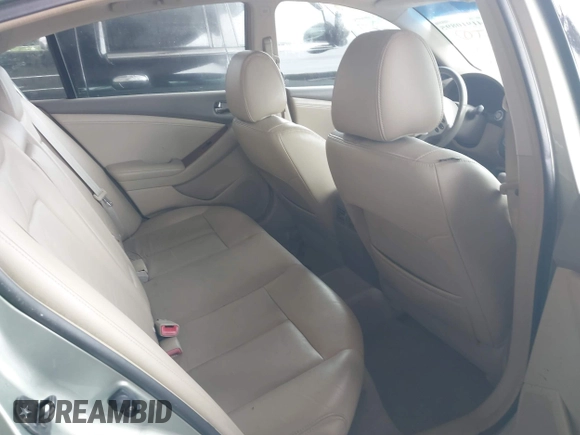 2007 Nissan Altima 2.5 S with VIN 1N4AL21E67C234966, listed as a IAAI auction lot 41910895 with 239,566 mi miles. Bid and sale history available at carsss.com. Image 8.
