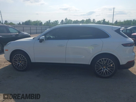 2019 Porsche Cayenne z VIN WP1AA2AYXKDA12829, wystawiony jako IAAI lot #42050935 z przebiegiem 80 056 mil mil oraz . Historia ofert i sprzedaży dostępna na DreamBid. Obrazek 14.