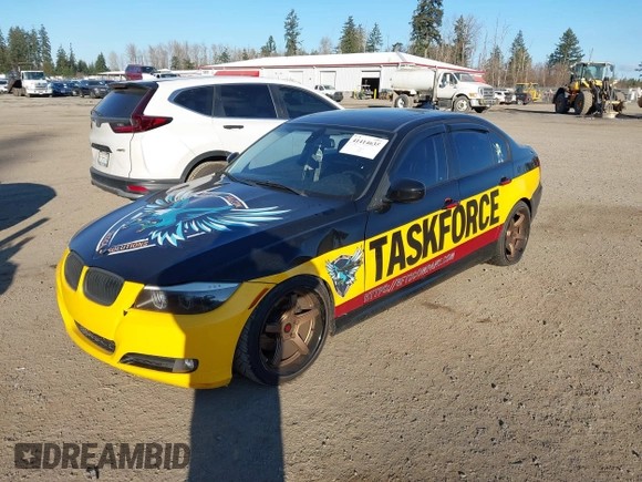 2011 BMW 3 Series 328i with VIN WBAPH5C52BA441411, listed as a IAAI auction lot 41414635 with 171,148 mi miles and . Bid and sale history available at carsss.com. Image 2.