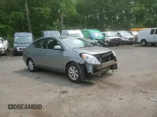2012 Nissan Versa SV z VIN 3N1CN7AP4CL928388, wystawiony jako Copart lot #59382405 z przebiegiem 198 767 mil mil oraz Szkoda całkowita • Salvage title. Historia ofert i sprzedaży dostępna na DreamBid. Obrazek 14.