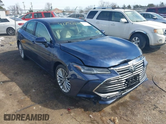 2019 Toyota Avalon XLE with VIN 4T1BZ1FB4KU034320, listed as a IAAI auction lot 41747802 with 73,064 mi miles. Bid and sale history available at carsss.com. Image 1.