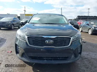 2019 Kia Sorento L with VIN 5XYPG4A3XKG592630, listed as a IAAI auction lot 41530985 with 84,991 mi miles. Bid and sale history available at carsss.com. Image 11.