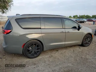 2023 Chrysler Pacifica Touring L with VIN 2C4RC1BG4PR505313, listed as a Copart auction lot 54069305 with 24,687 mi miles and Salvage title. Bid and sale history available at DreamBid. Image 3.