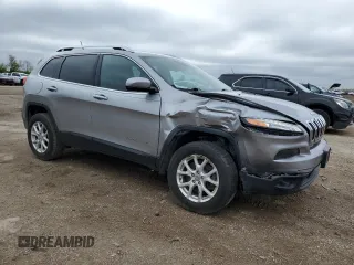 2015 Jeep Cherokee Latitude z VIN 1C4PJMCS2FW684703, wystawiony jako Copart lot #55116625 z przebiegiem 154 049 mil mil oraz Szkoda całkowita • Salvage title. Historia ofert i sprzedaży dostępna na DreamBid. Obrazek 4.