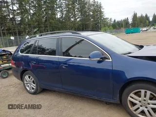 2014 Volkswagen Jetta TDI w/Sunroof z VIN 3VWPL7AJ6EM611089, wystawiony jako IAAI lot #42262484 z przebiegiem 106 328 mil mil oraz . Historia ofert i sprzedaży dostępna na DreamBid. Obrazek 14.