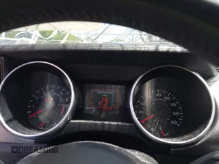 2021 Ford Mustang GT z VIN 1FA6P8CF9M5101993, wystawiony jako IAAI lot #42152731 z przebiegiem 25 699 mil mil oraz . Historia ofert i sprzedaży dostępna na DreamBid. Obrazek 7.