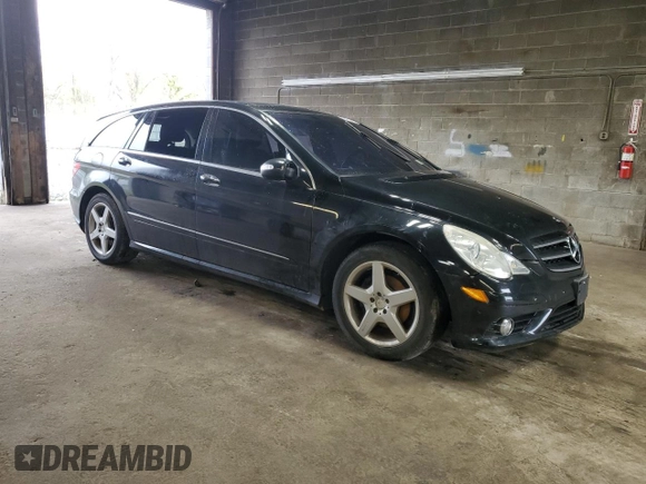 2010 Mercedes-Benz R with VIN 4JGCB6FE8AA112050, listed as a Copart auction lot 55428475 with 261,668 mi miles and Salvage Title. Bid and sale history available at carsss.com. Image 4.
