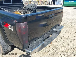 2005 Chevrolet Colorado LS Z71 with VIN 1GCDT196058143772, listed as a IAAI auction lot 41956514 with 1 mi miles. Bid and sale history available at carsss.com. Image 6.