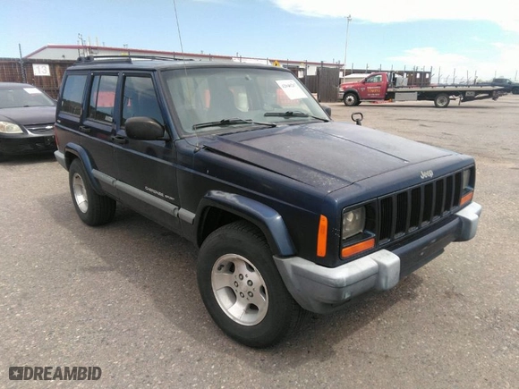 2001 Jeep Cherokee Sport with VIN 1J4FF48S41L523022, listed as a IAAI auction lot 42040267 with 229,102 mi miles. Bid and sale history available at carsss.com. Image 1.