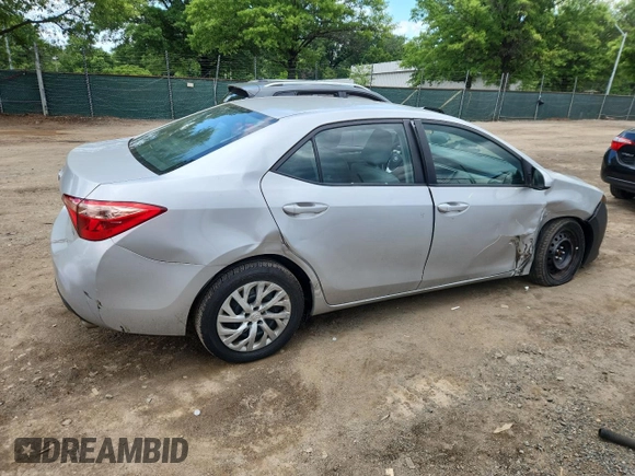2019 Toyota Corolla L z VIN 2T1BURHE6KC200231, wystawiony jako Copart lot #57794735 z przebiegiem 45 557 mil mil oraz Szkody całkowita. Historia ofert i sprzedaży dostępna na DreamBid. Obrazek 3.
