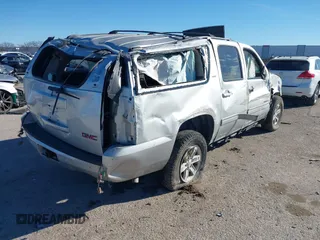 2011 GMC Yukon XL SLT with VIN 1GKS2KE30BR385063, listed as a IAAI auction lot 41224922 with Not Provided miles. Bid and sale history available at carsss.com. Image 4.