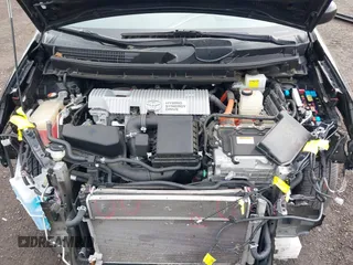 2015 Toyota Prius Two with VIN JTDZN3EU0FJ031208, listed as a IAAI auction lot 41910346 with 72,973 mi miles and . Bid and sale history available at DreamBid. Image 10.