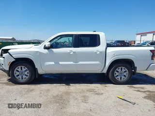 2024 Nissan Frontier SV with VIN 1N6ED1EJ0RN634679, listed as a IAAI auction lot 42075250 with 2,296 mi miles and . Bid and sale history available at DreamBid. Image 15.