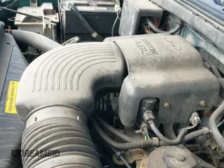 1997 Ford F-150 z VIN 1FTDX1766VNA16744, wystawiony jako IAAI lot #42578246 z przebiegiem 129 699 mil mil oraz . Historia ofert i sprzedaży dostępna na DreamBid. Obrazek 12.