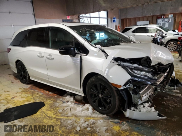 2023 Honda Odyssey Sport with VIN 5FNRL6H7XPB001834, listed as a Copart auction lot 41436155 with 35,561 mi miles and Non Repairable. Bid and sale history available at carsss.com. Image 4.