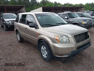 2007 Honda Pilot LX with VIN 5FNYF28197B002111, listed as a IAAI auction lot 42079540 with 1 mi miles. Bid and sale history available at carsss.com. Image 1.