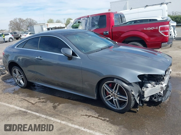 2018 Mercedes-Benz E-Class E 400 with VIN WDD1J6FB3JF018946, listed as a IAAI auction lot 41532585 with 75,213 mi miles. Bid and sale history available at carsss.com. Image 14.