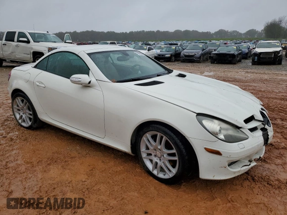 2008 Mercedes-Benz SLK-Class 3.0L with VIN WDBWK54F38F177231, listed as a Copart auction lot 79928324 with 109,471 mi miles and Salvage Title. Bid and sale history available at carsss.com. Image 4.