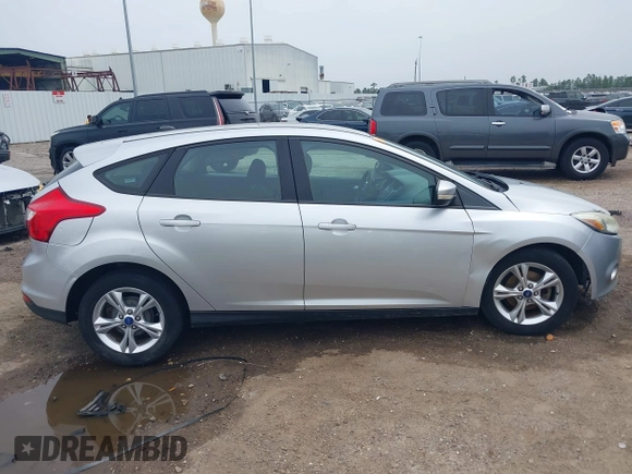 2013 Ford Focus SE with VIN 1FADP3K20DL279912, listed as a IAAI auction lot 41879460 with 189,782 mi miles. Bid and sale history available at carsss.com. Image 14.