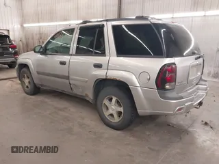 2006 Chevrolet TrailBlazer LS with VIN 1GNDT13S662135807, listed as a IAAI auction lot 41992238 with Not Provided miles and . Bid and sale history available at DreamBid. Image 3.