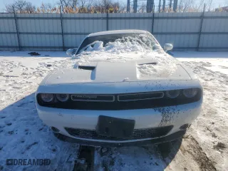 2021 Dodge Challenger SXT with VIN 2C3CDZAG3MH627069, listed as a Copart auction lot 46314625 with 70,548 mi miles and Salvage Title. Bid and sale history available at carsss.com. Image 5.