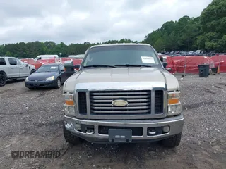 2010 Ford F-250 XL z VIN 1FTSW2AR4AEB11767, wystawiony jako IAAI lot #42490922 z przebiegiem 258 343 mil mil oraz . Historia ofert i sprzedaży dostępna na DreamBid. Obrazek 12.