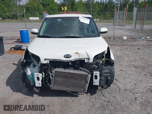 2017 Kia Soul with VIN KNDJN2A27H7454136, listed as a IAAI auction lot 41995542 with 105,645 mi miles. Bid and sale history available at carsss.com. Image 13.