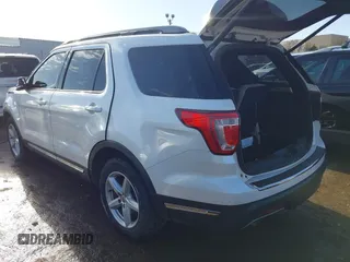 2018 Ford Explorer XLT with VIN 1FM5K7DHXJGA03632, listed as a IAAI auction lot 41748969 with 120,243 mi miles and . Bid and sale history available at DreamBid. Image 3.