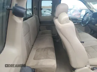 2005 Ford F-250 XL with VIN 1FTSX21555EA70470, listed as a Copart auction lot 65583455 with 243,381 mi miles and Salvage title. Bid and sale history available at DreamBid. Image 10.