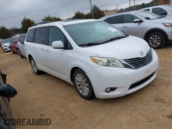 2011 Toyota Sienna XLE with VIN 5TDDK3DC0BS015244, listed as a IAAI auction lot 41413002 with 128,591 mi miles. Bid and sale history available at carsss.com. Image 1.