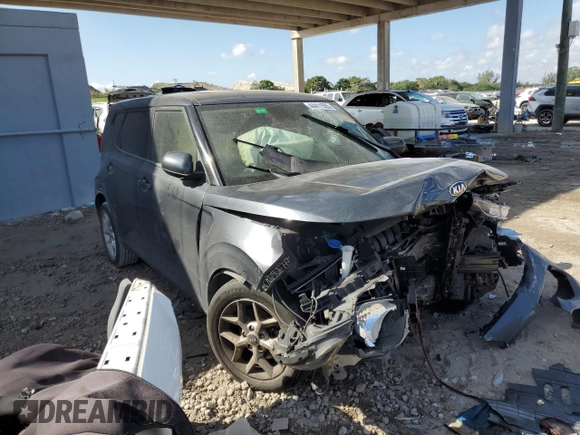 2020 Kia Soul LX with VIN KNDJ23AU5L7091764, listed as a Copart auction lot 44411505 with 0 mi miles and Non Repairable. Bid and sale history available at carsss.com. Image 4.