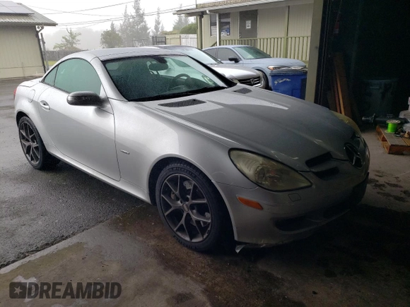 2008 Mercedes-Benz SLK 350 с VIN WDBWK56F58F179253, выставлен на аукционе Copart как лот 48260615 с пробегом 82 394 миль миль и Чистый • Clean title. История ставок и продаж доступна на DreamBid. Изображение 4.