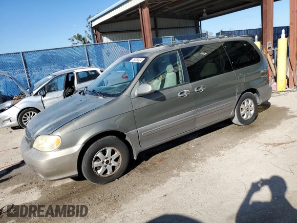 2005 Kia Sedona LX with VIN KNDUP132856716343, listed as a Copart auction lot 76028804 with 122,914 mi miles and Salvage Title. Bid and sale history available at carsss.com. Image 1.