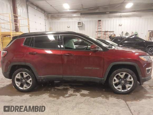 2021 Jeep Compass Limited with VIN 3C4NJDCB8MT503467, listed as a IAAI auction lot 41343230 with 30,321 mi miles and . Bid and sale history available at carsss.com. Image 13.