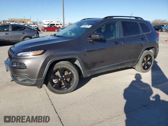 2018 Jeep Cherokee Latitude с VIN 1C4PJLCB2JD620255, выставлен на аукционе Copart как лот 86586724 с пробегом 72 798 миль миль и Списание • Salvage title. История ставок и продаж доступна на DreamBid. Изображение 1.