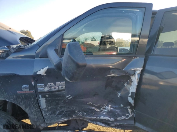 2015 Ram 2500 Tradesman with VIN 3C6UR5CL4FG659530, listed as a Copart auction lot 88935085 with 98,691 mi miles and Salvage Title. Bid and sale history available at carsss.com. Image 7.