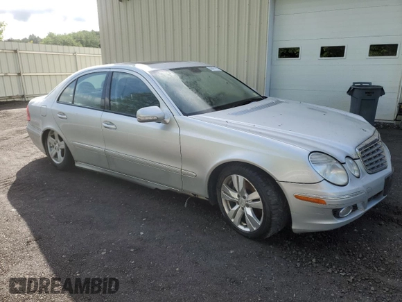 2008 Mercedes-Benz E 350 Luxury z VIN WDBUF87X38B227604, wystawiony jako Copart lot #58847165 z przebiegiem 153 387 mil mil oraz Czysty tytuł • Clean title. Historia ofert i sprzedaży dostępna na DreamBid. Obrazek 4.