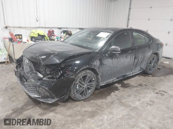 2025 Toyota Camry LE z VIN 4T1DBADK3SU509830, wystawiony jako IAAI lot #41642069 z przebiegiem 4 743 mil mil oraz . Historia ofert i sprzedaży dostępna na DreamBid. Obrazek 17.